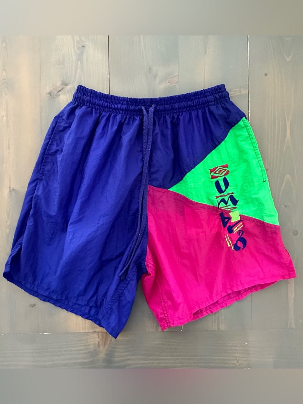 Vintage Umbro Colorblock Shorts Size S